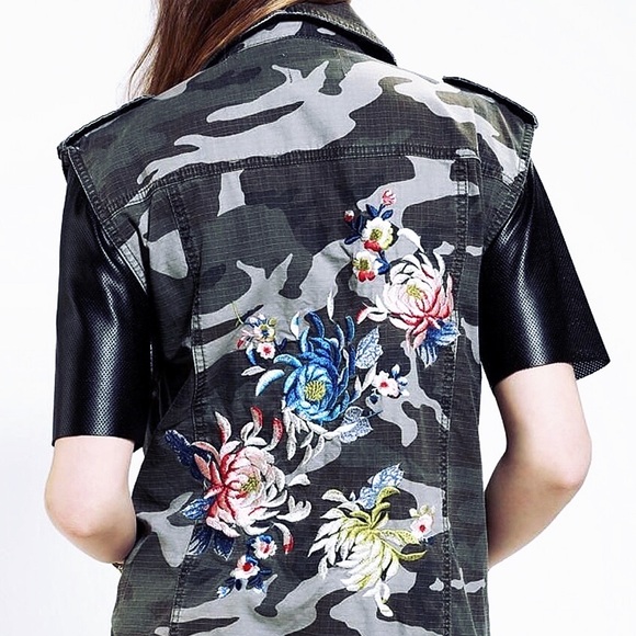 UO Moto Vest - Picture 2 of 13